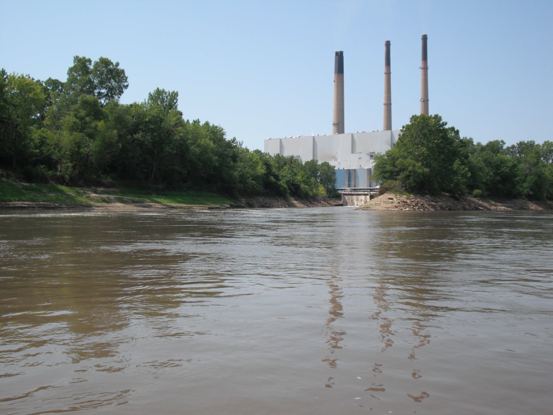Ameren uses a billion gallons of water per day in their cooling towers.